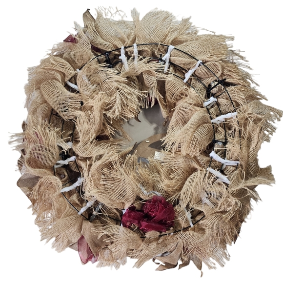 Cozy Rose Wreath. - Picture 4 of 5